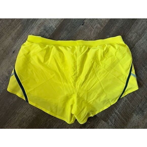 Under Armour Fly By 2.0 Shorts-Size XL - Picture 4 of 6
